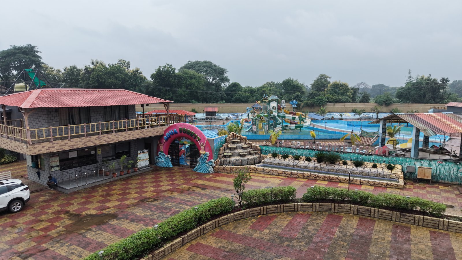 School picnic at Tiger Paradise Resort